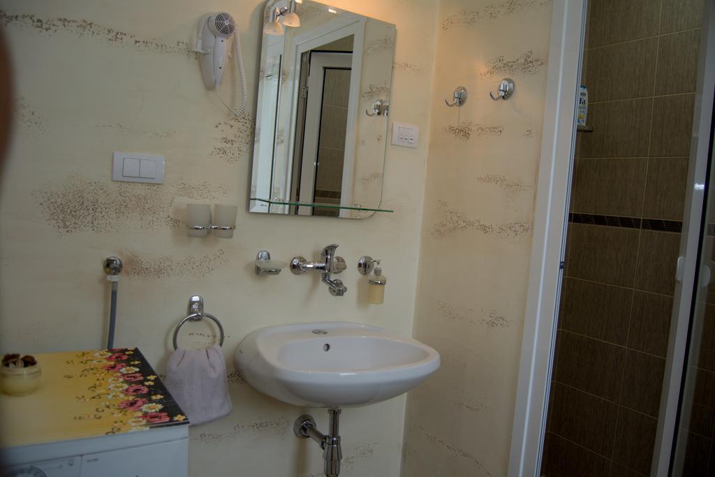 Guest House A'Storia ルマ エクステリア 写真